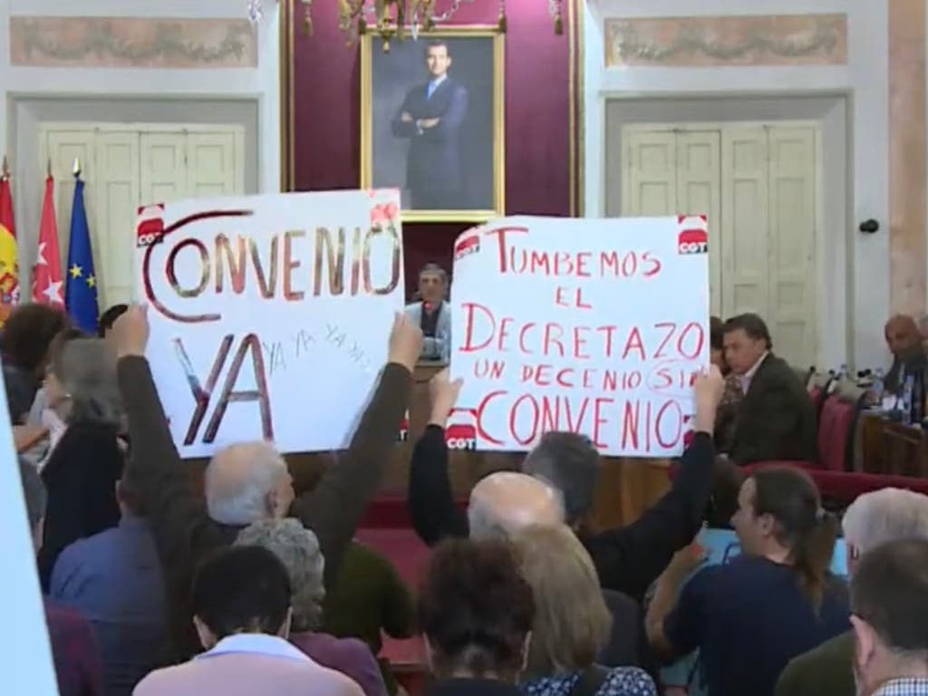Alcalá de Henares: El alcalde suspende el Pleno entre gritos y abucheos de los trabajadores municipales