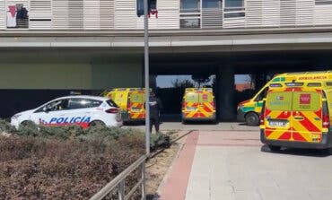 Muere el chico de 16 años que cayó por el hueco de una escalera junto a otro joven en Móstoles