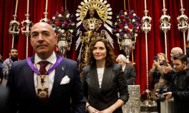 Ayuso, recibida entre aplausos en Jesús de Medinaceli, pide «por las personas que están solas y las que sufren»