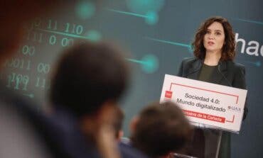 Ayuso anuncia un plan contra el ciberacoso dirigido a alumnos de Primaria y Secundaria