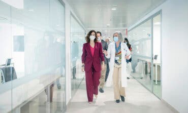 Ayuso presenta un nuevo hospital público dedicado exclusivamente a pacientes con cáncer