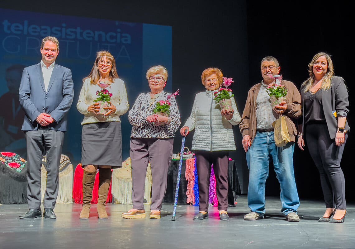 La teleasistencia gratuita para los mayores de Torrejón de Ardoz cumple ocho años