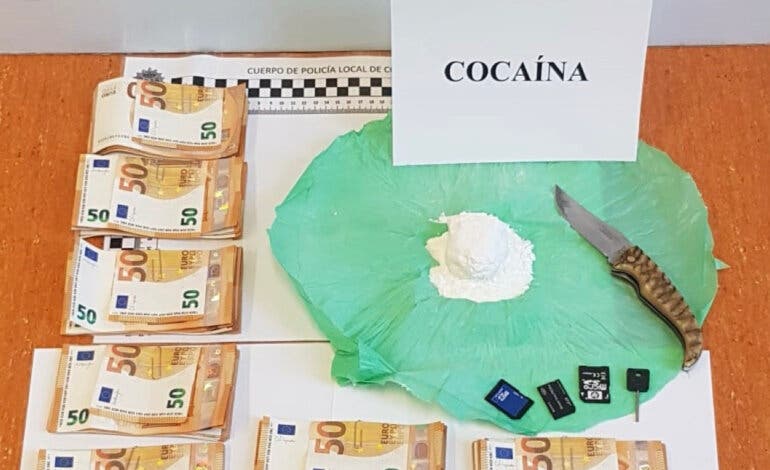 Detenido por tráfico de drogas en Coslada tras la llamada de su madre a la Policía 