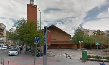 Roban el móvil a un cura de Coslada mientras oficiaba la misa 