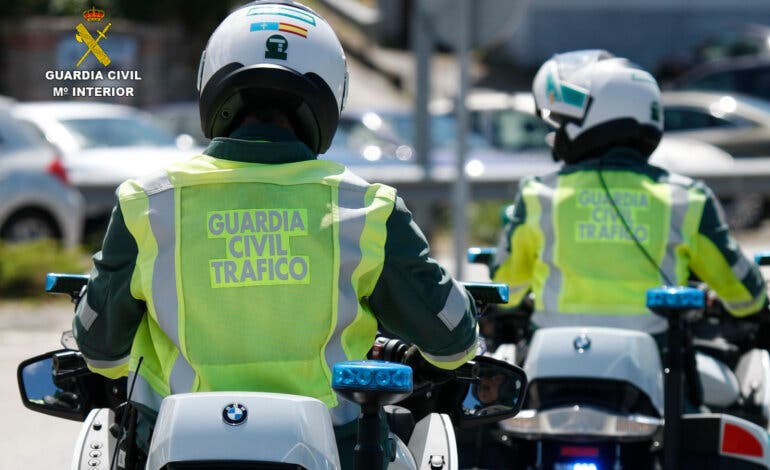 La Guardia Civil auxilia a un conductor que sufrió un infarto en la A-2 