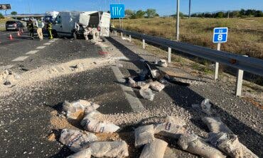 Aparatoso accidente con tres vehículos implicados en la M-40