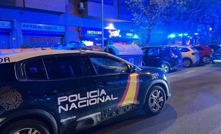 Herido grave un hombre tras ser agredido en un local de Puente de Vallecas
