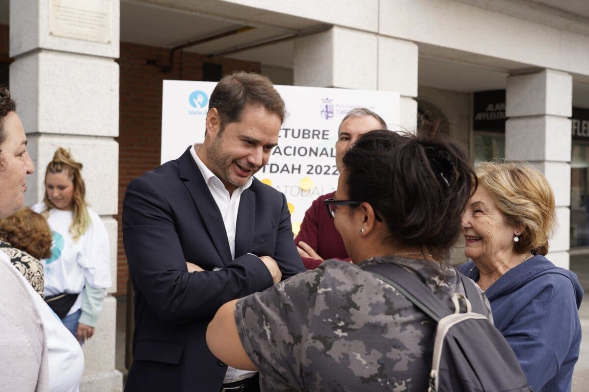 Ignacio Vázquez presenta su candidatura como «la de todos los torrejoneros» al incorporar a numerosos representantes de la sociedad de Torrejón