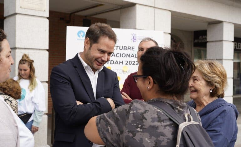 Ignacio Vázquez presenta su candidatura como «la de todos los torrejoneros» al incorporar a numerosos representantes de la sociedad de Torrejón