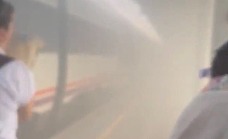 Un incendio en «el tren de la vergüenza» Madrid-Extremadura obliga a desalojar a los viajeros en Leganés