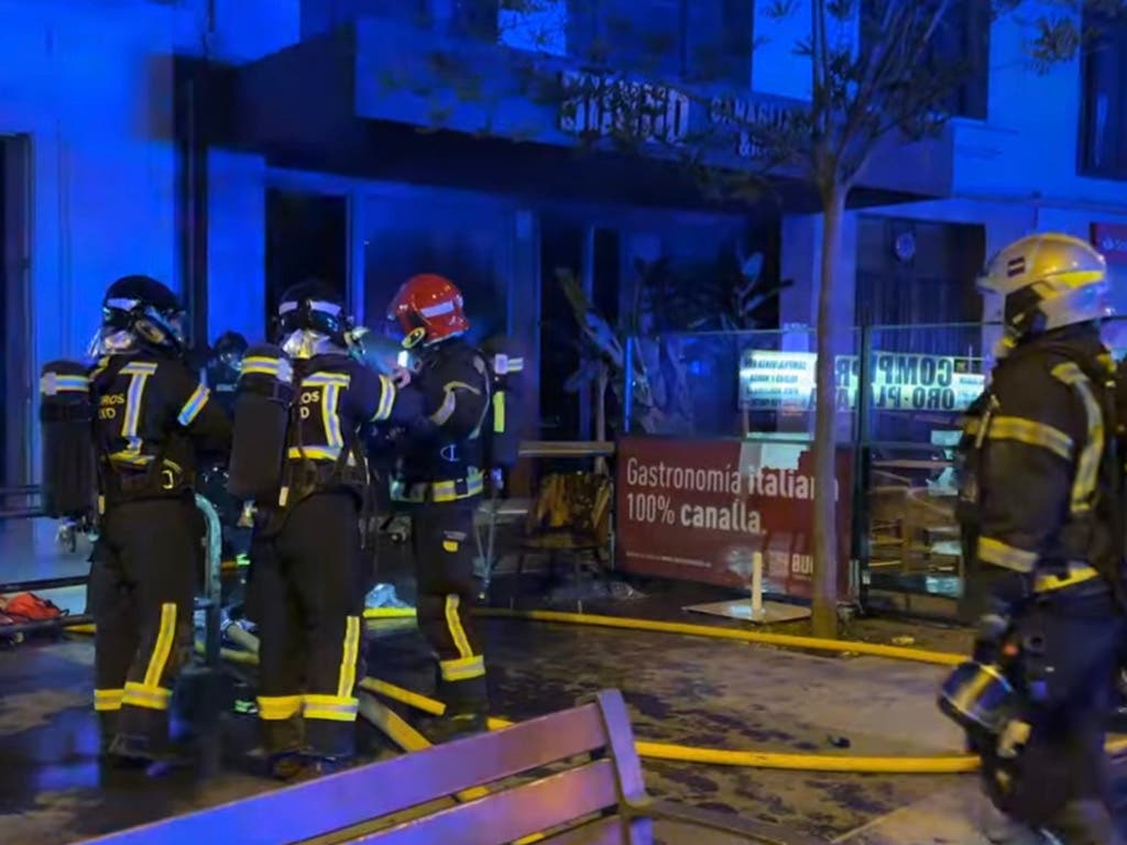 Dos muertos y 10 heridos en el incendio de un restaurante italiano en Madrid