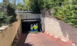 Muere un hombre al quedar atrapado por la puerta corredera de un garaje en Alcorcón