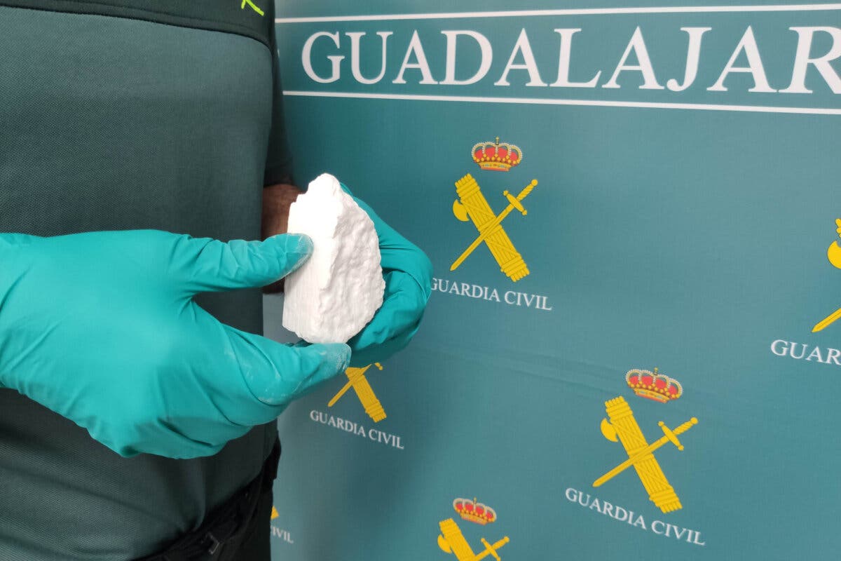 Detenido en Guadalajara un conductor con 100 gramos de cocaína ocultos en el coche