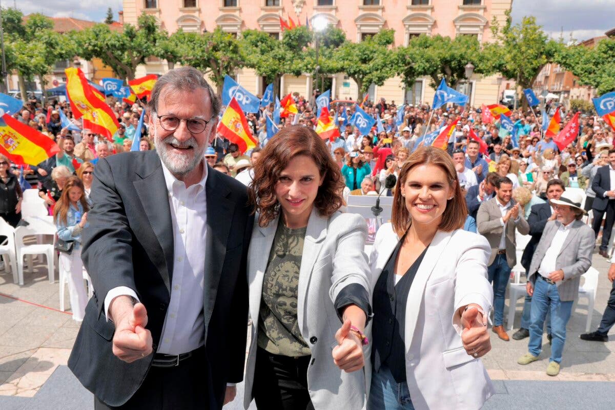Ayuso, Rajoy y Piquet abarrotaron la Plaza de Cervantes de Alcalá de Henares