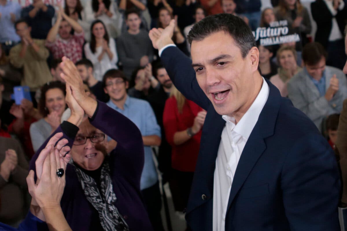 Sánchez ultima la segunda convocatoria del cheque cultural de 400 euros para captar el voto de 500.000 jóvenes