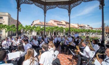 Alcalá de Henares: Arranca el ciclo «Música en el Kiosco» en la Plaza de Cervantes
