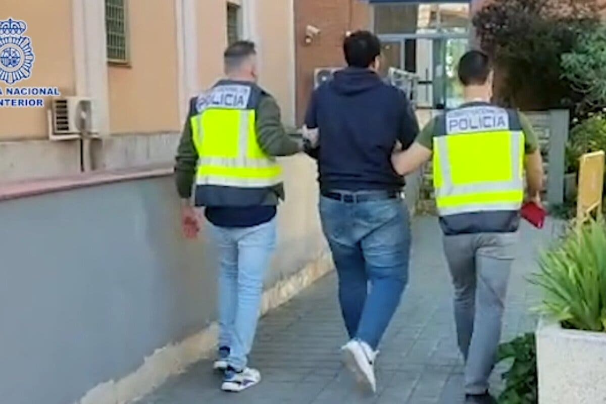 Siete pandilleros detenidos por tres apuñalamientos entre bandas en el Metro de Madrid