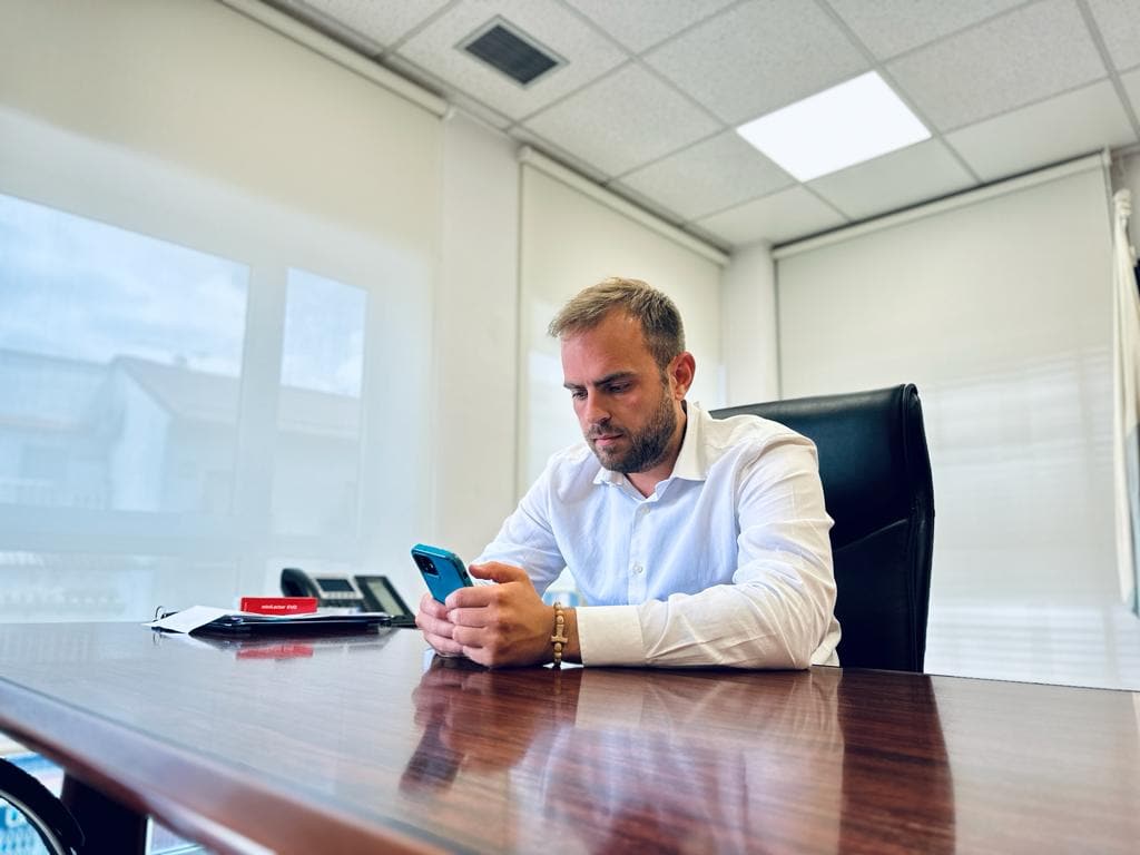 El nuevo alcalde de Arganda denuncia que los socialistas se han llevado «hasta los ordenadores» de los despachos 