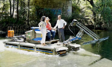Torrejón de Ardoz: Vuelve el barco anfibio contra los mosquitos en el río Henares