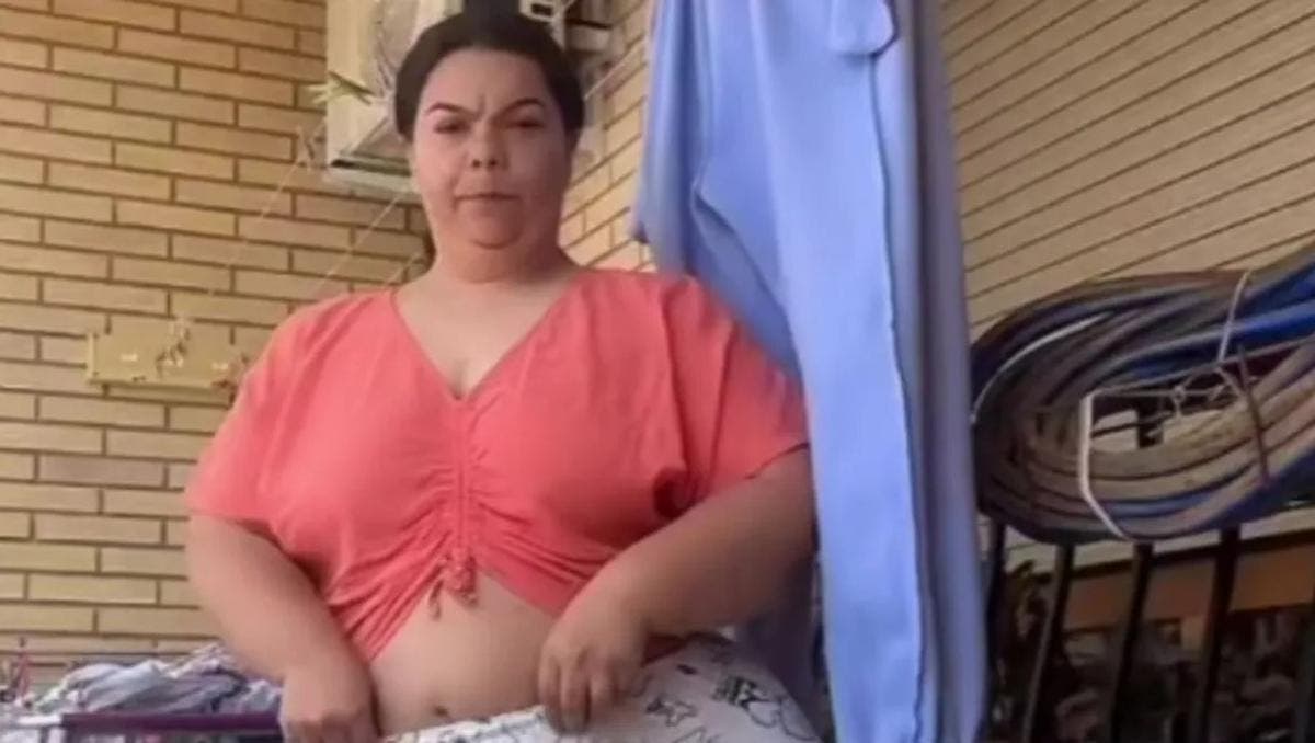 Detenida la famosa tiktoker Maeb por abusar de una amiga de Guadalajara mientras dormía y publicarlo