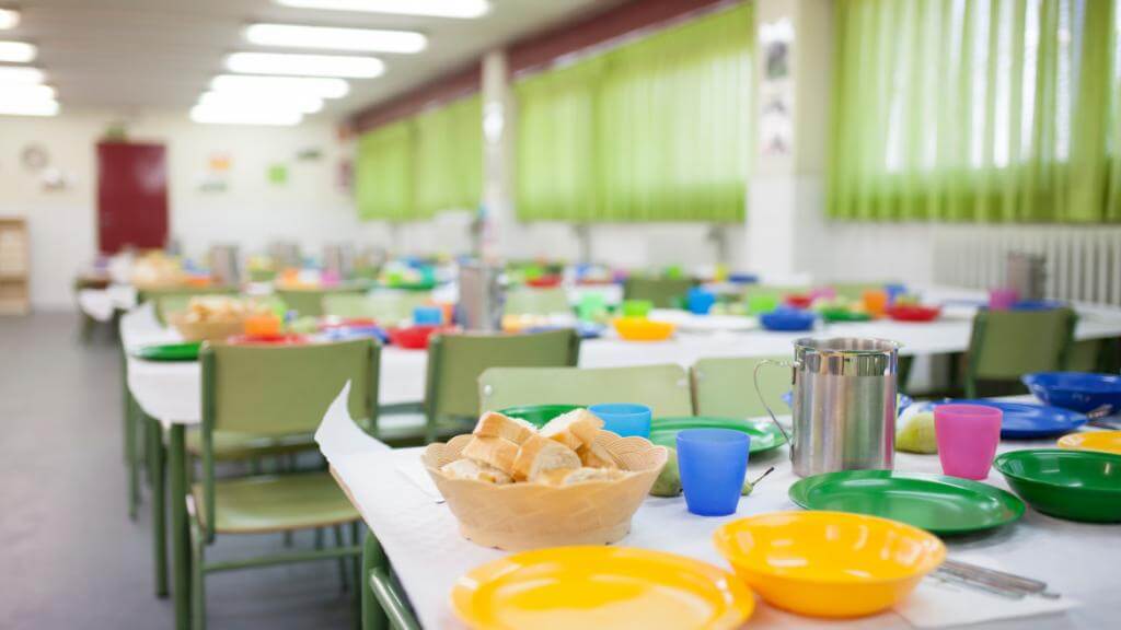 La Comunidad de Madrid convoca las ayudas de comedor escolar que beneficiarán a más de 86.000 familias el próximo curso