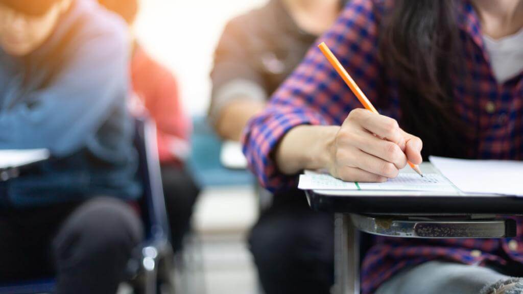 El 96,5 % de los alumnos madrileños aprueban la EvAU y estas son las notas más altas  