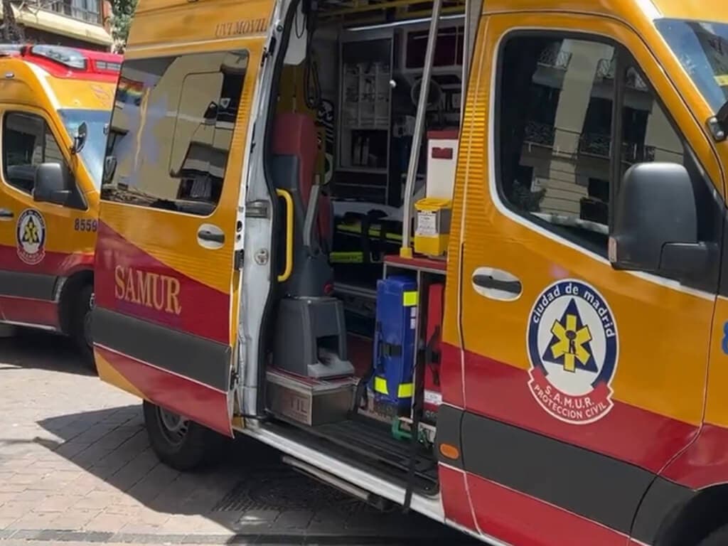 Muere apuñalada la dueña de una tienda de ropa en Tirso de Molina