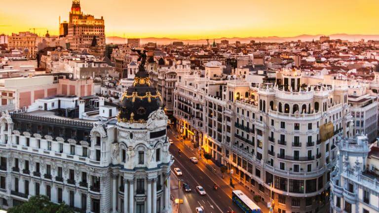 La Comunidad de Madrid lidera el gasto medio diario de turistas internacionales en España