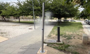 Agua nebulizada en los parques de Paracuellos de Jarama para mitigar el calor