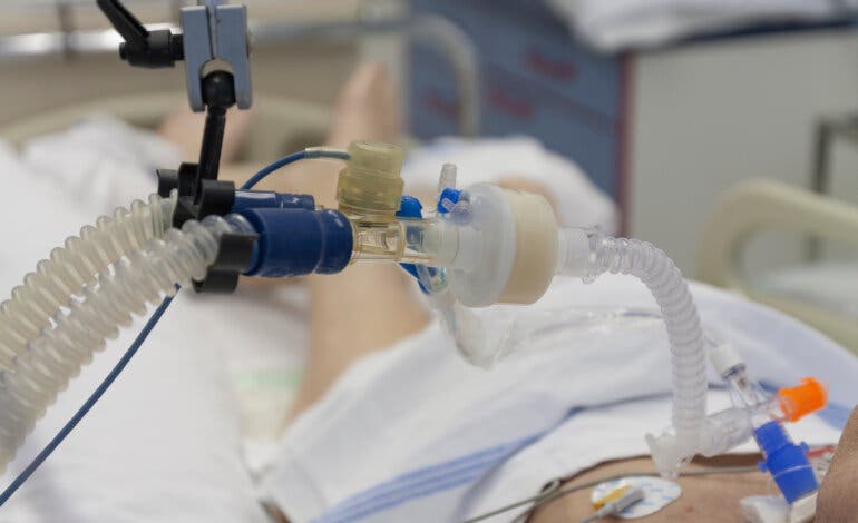 El infectado por botulismo en Madrid se encuentra en la UCI y evoluciona favorablemente