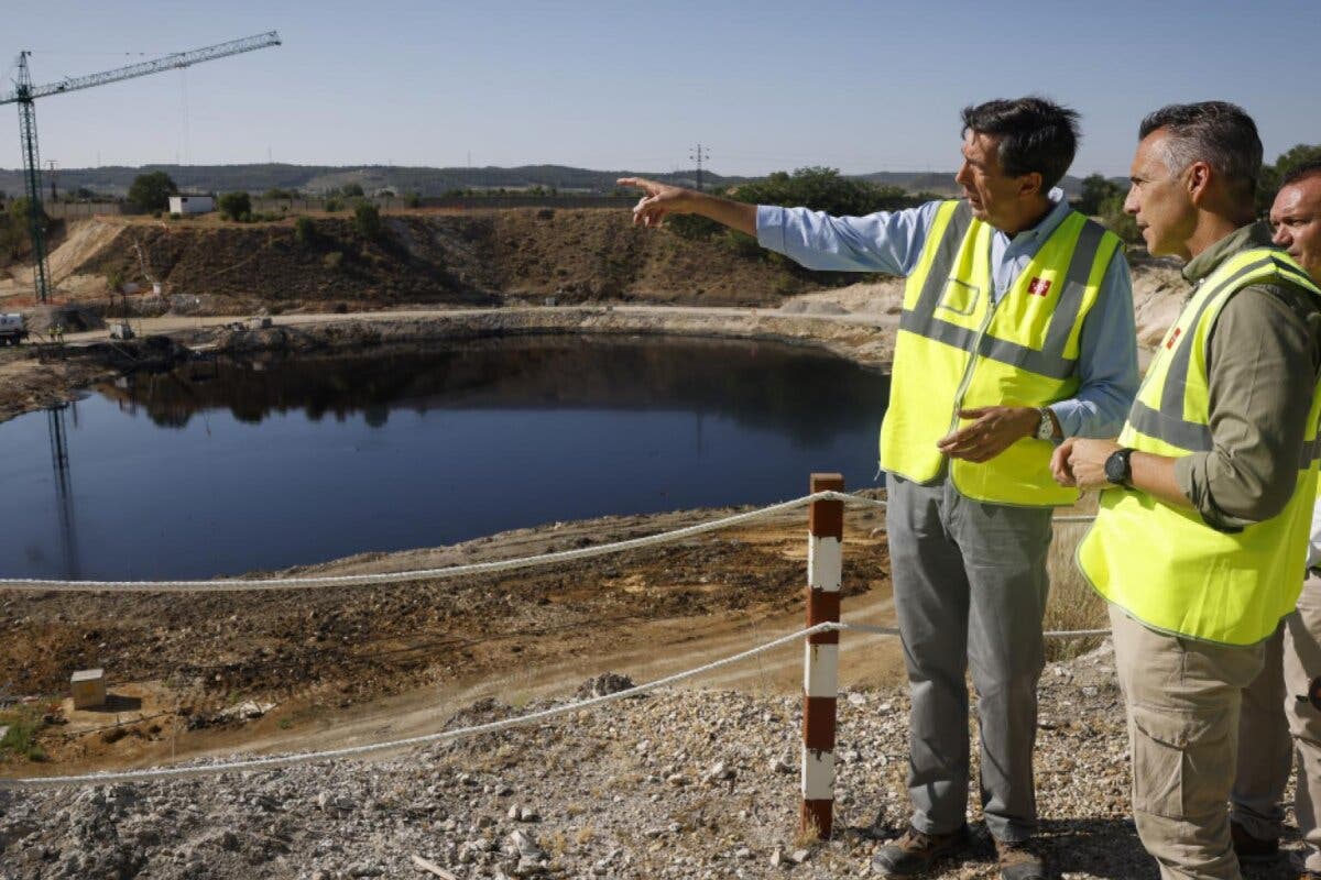 La Comunidad de Madrid ha retirado más de 66.000 toneladas de residuos en las lagunas artificiales de Arganda