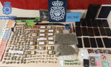 Desarticula un punto de venta de droga en Ciudad Lineal que recurría a menores en patinete eléctrico para distribuirla
