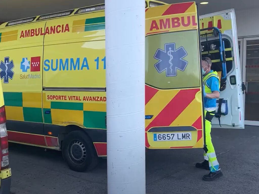 Herido grave un trabajador en Rivas al cortarse en el cuello tras una caída 