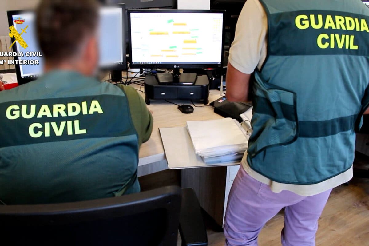 Madrid: Un centenar de detenidos por estafar más de un millón de euros enviando SMS fraudulentos 