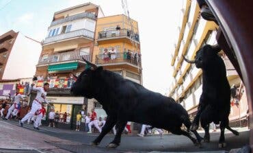 Seis atendidos por contusiones en el segundo encierro de Sanse, y esta noche, el encierro de El Farol 