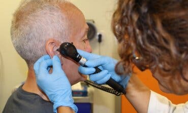 Otorrinos del Hospital de Torrejón advierten de los daños auditivos por cambios de presión durante el buceo, submarinismo o la apnea