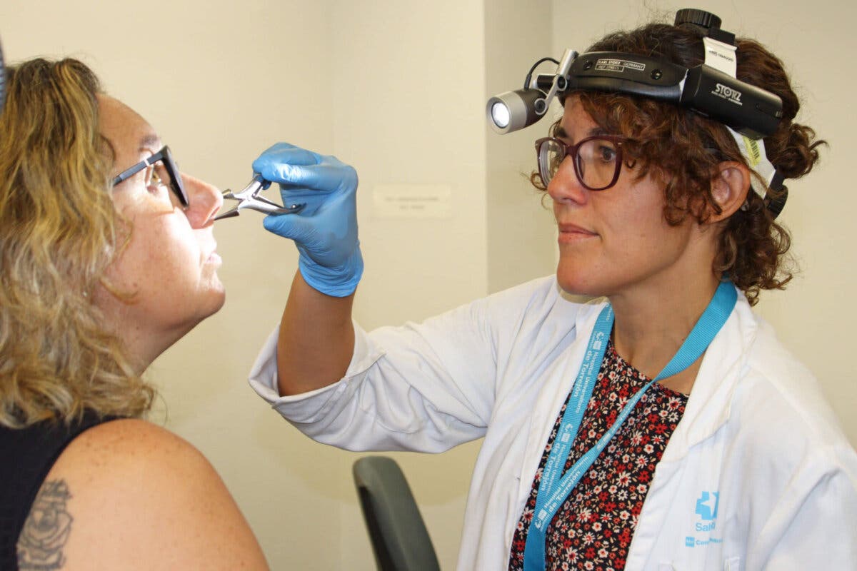 El servicio de Otorrinolaringología del Hospital de Torrejón explica por qué se producen las hemorragias nasales en verano
