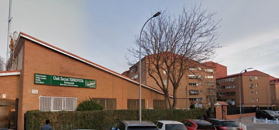 Torrejón de Ardoz: Vecinos de Torrepista, sin agua desde el sábado por una avería