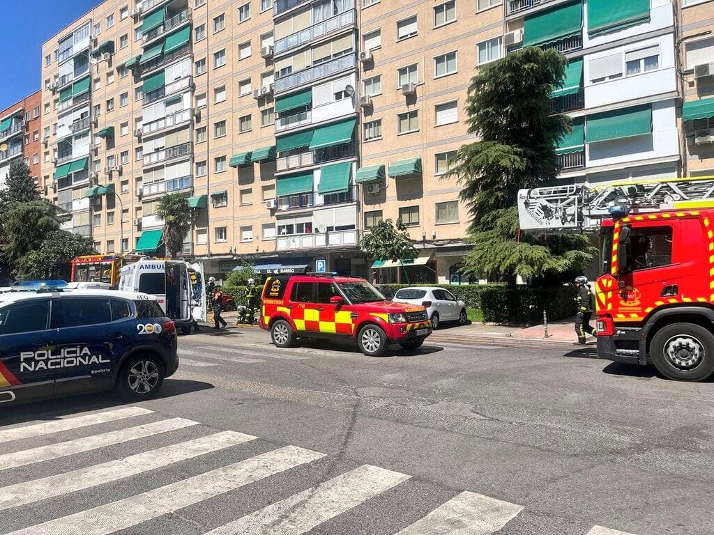 Alcalá de Henares: Rescatan a una persona que estaba durmiendo mientras ardía la cocina de su piso