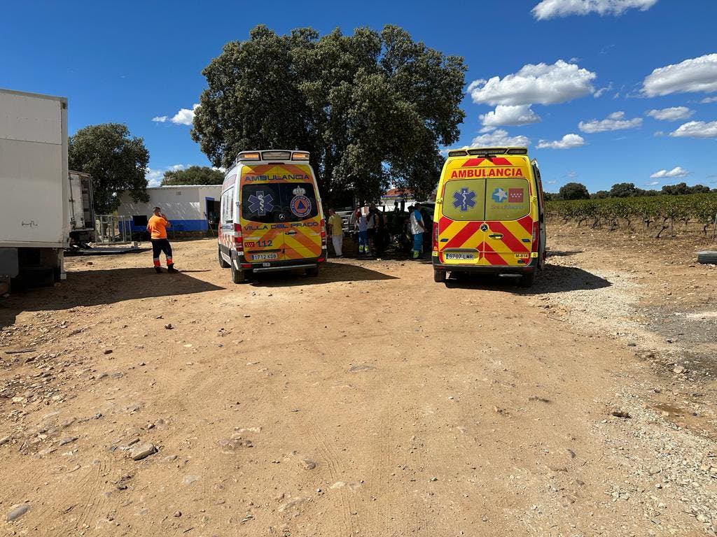 Muere un hombre de 35 años aplastado por la cabina de un camión que estaba reparando en Villa del Prado