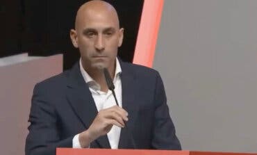 La madre de Rubiales se encierra en una iglesia y se declara en huelga de hambre por la «cacería» a su hijo 