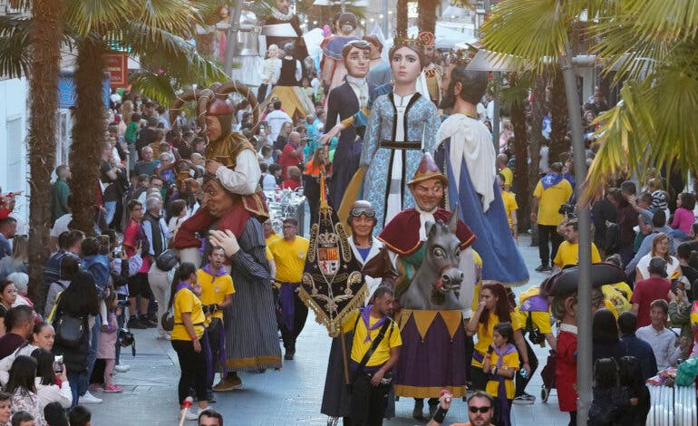 Torrejón de Ardoz volverá a ser la capital de los Gigantes y Cabezudos durante sus Fiestas Patronales 