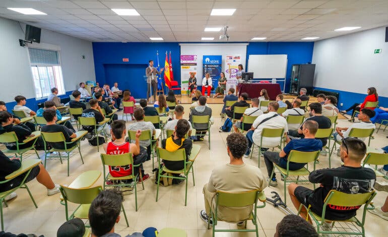 Un instituto de Torrejón incorpora el Aula Profesional de Emprendimiento, un proyecto pionero en el Corredor del Henares