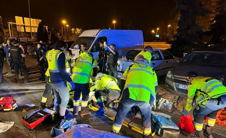 Tres jóvenes detenidos por apuñalar a otro esta madrugada en Puente de Vallecas