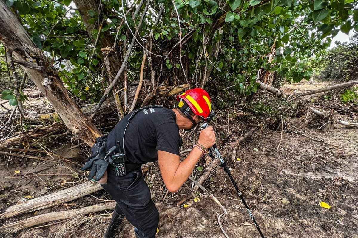Hallan un cadáver en Aldea del Fresno, donde se buscaba al padre del niño rescatado de un árbol