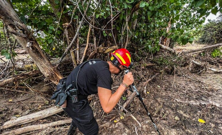 Hallan un cadáver en Aldea del Fresno, donde se buscaba al padre del niño rescatado de un árbol