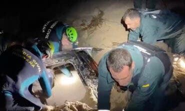 Buscan a un anciano de una residencia desaparecido tras ser arrastrado por la corriente en Villamanta