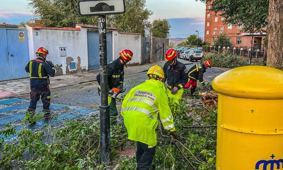 La AEMET eleva a nivel rojo la alerta por tormentas en la Comunidad de Madrid