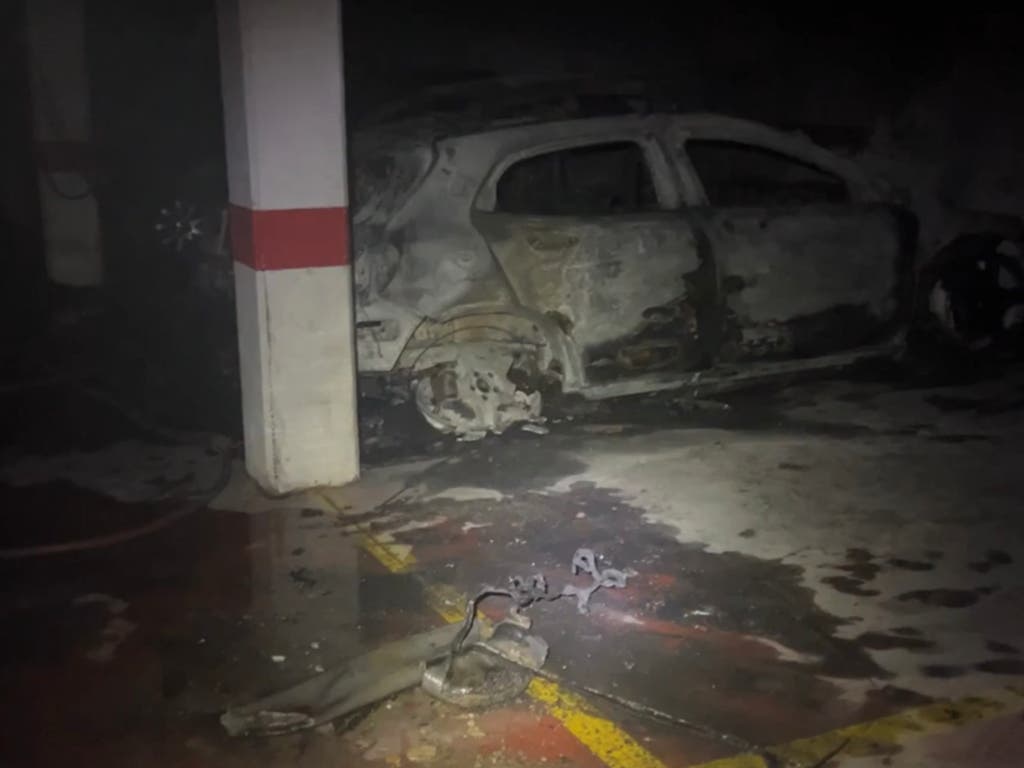 Confinan a 200 vecinos de Alcalá de Henares por un incendio en un garaje