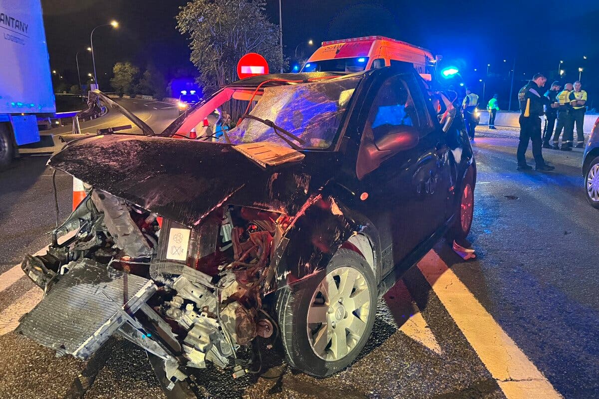 Muy grave un hombre de 40 años tras salir despedido de su coche en un accidente en la A-3